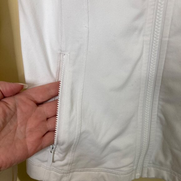 Lululemon Define White Zip-Up Jacket Womens 8 Vented Back Thumbholes - Picture 8 of 11
